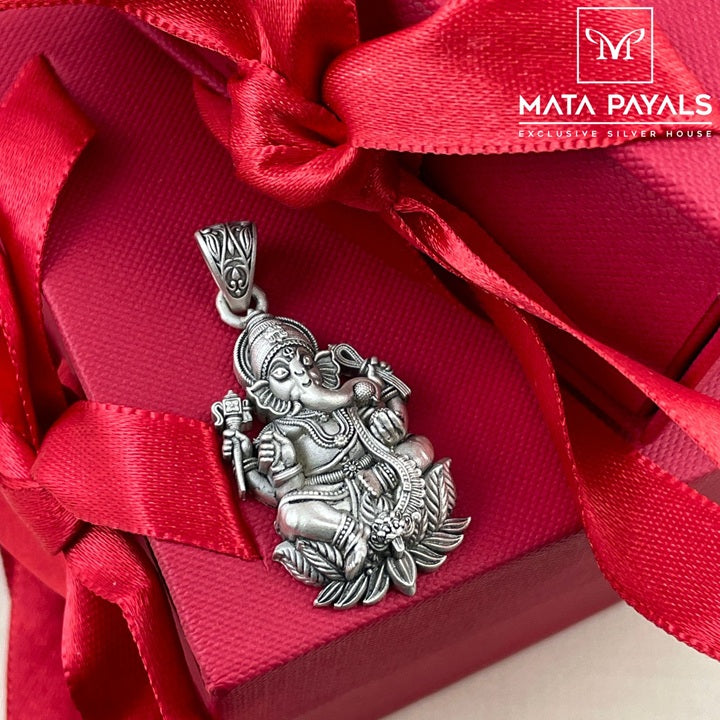 Fabulous Ganesha Pendant