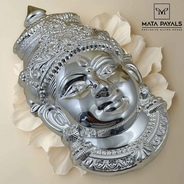 Elegant Lakshmi Mukhwada