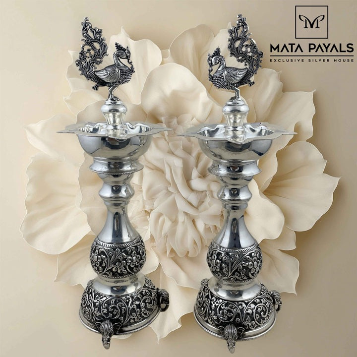 Beautiful Antique Deepa