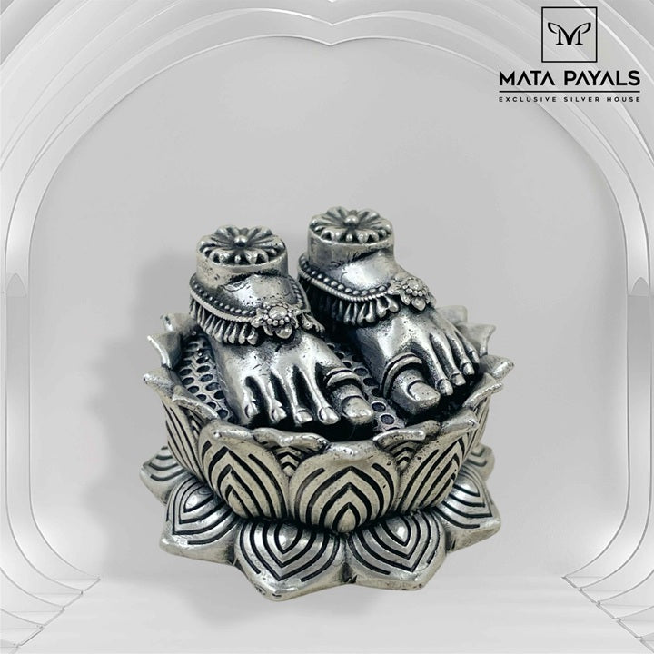 Elegant Oxidised Vishnu Pada