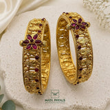 Ethnical Gold Polish Bangle