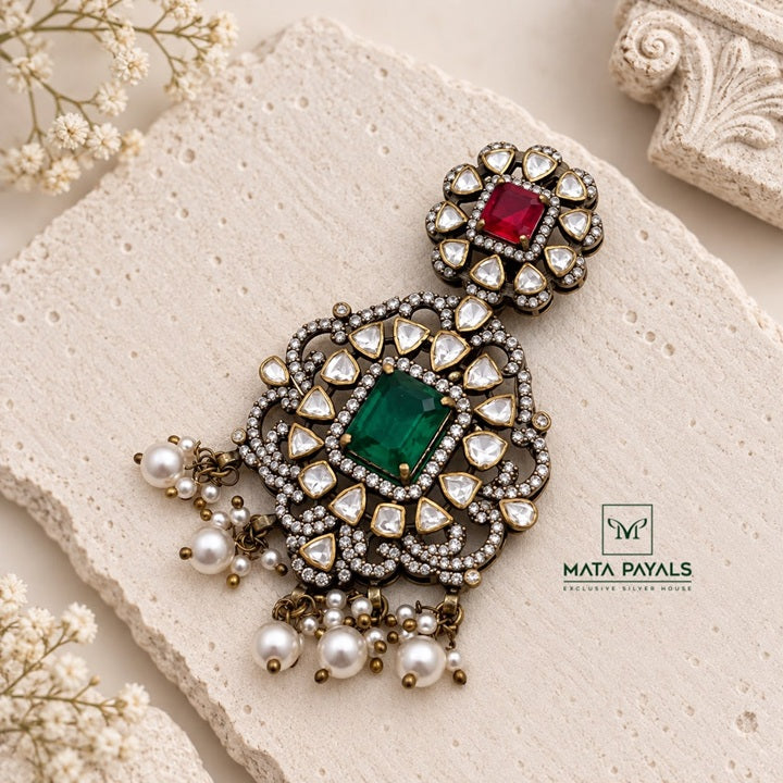 Impressive Pendant