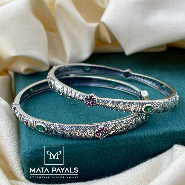 Impressive OXidised Bangle