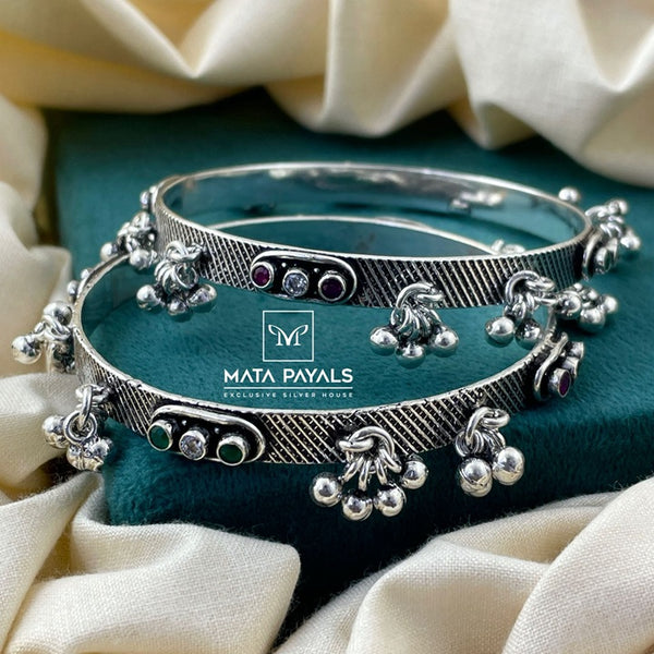 Excellent Cut Stone Bangle