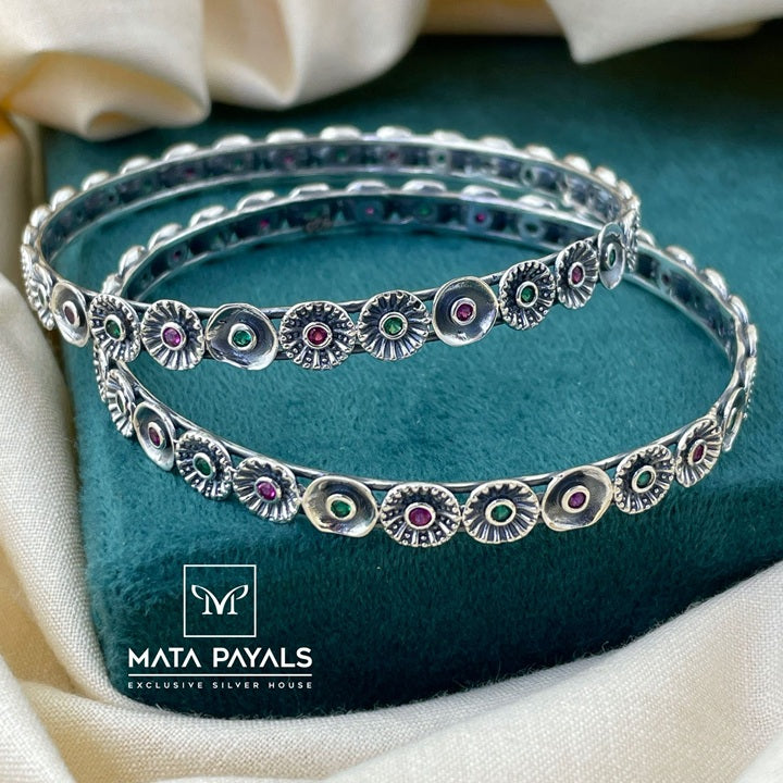 Gorgeous Oxidised Bangle