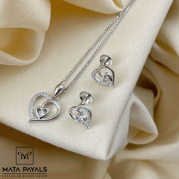 Lovely Zircon Pendant Set