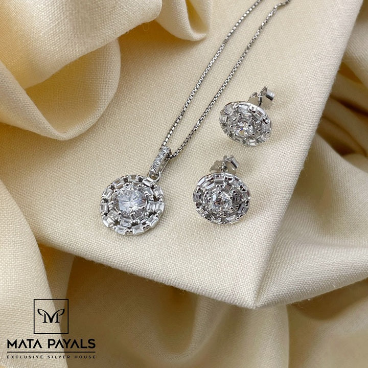 Gorgeous Zircon Pendant Set