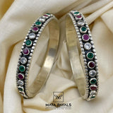 Attractive Cut Stone Bangle
