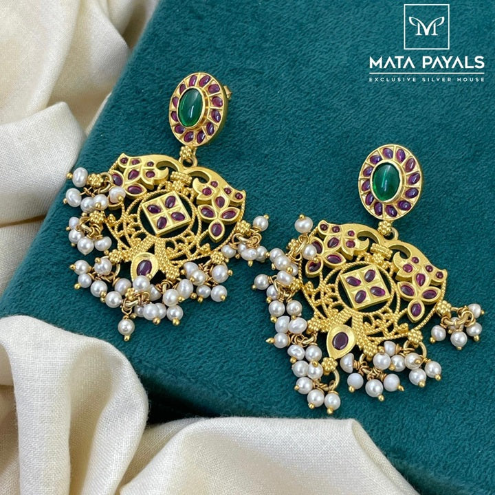 Traditional Gold Polish Earring
