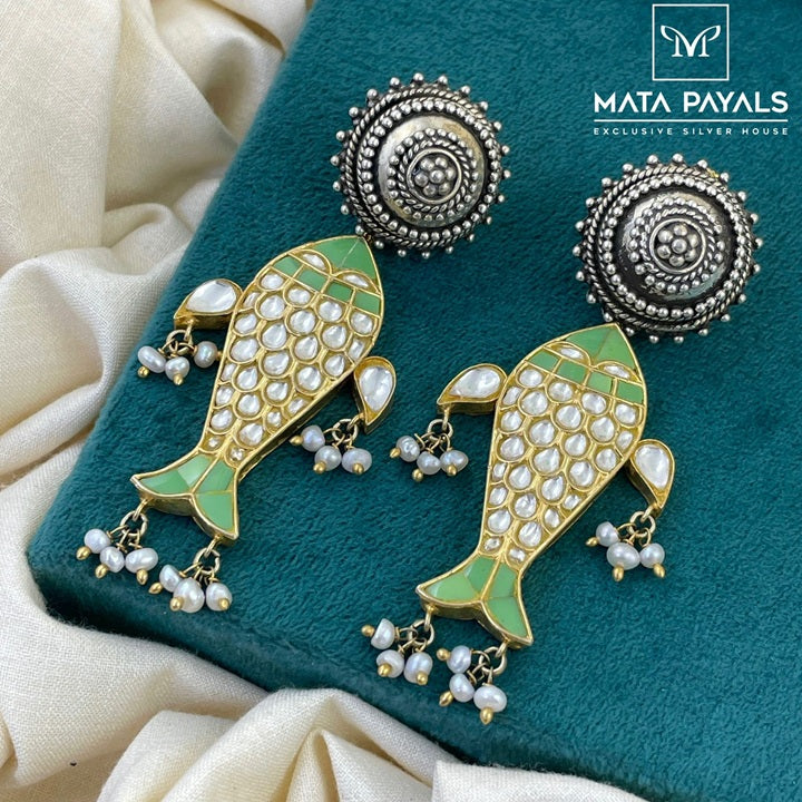 Dazzling Dual Tone Fish Earing
