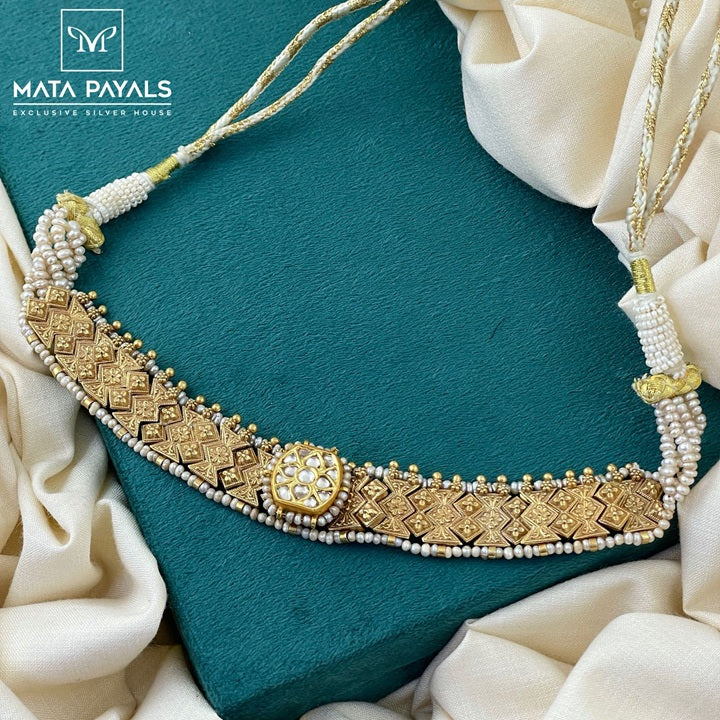 Fabulous Gold Polish Choker