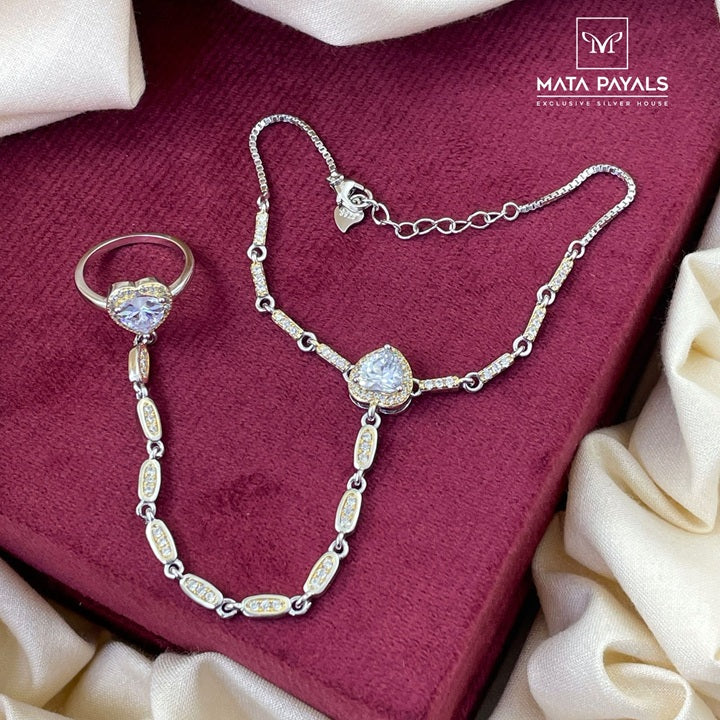 Dazzling White Stone Hathful