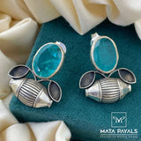 Stunning Oxidised Stud