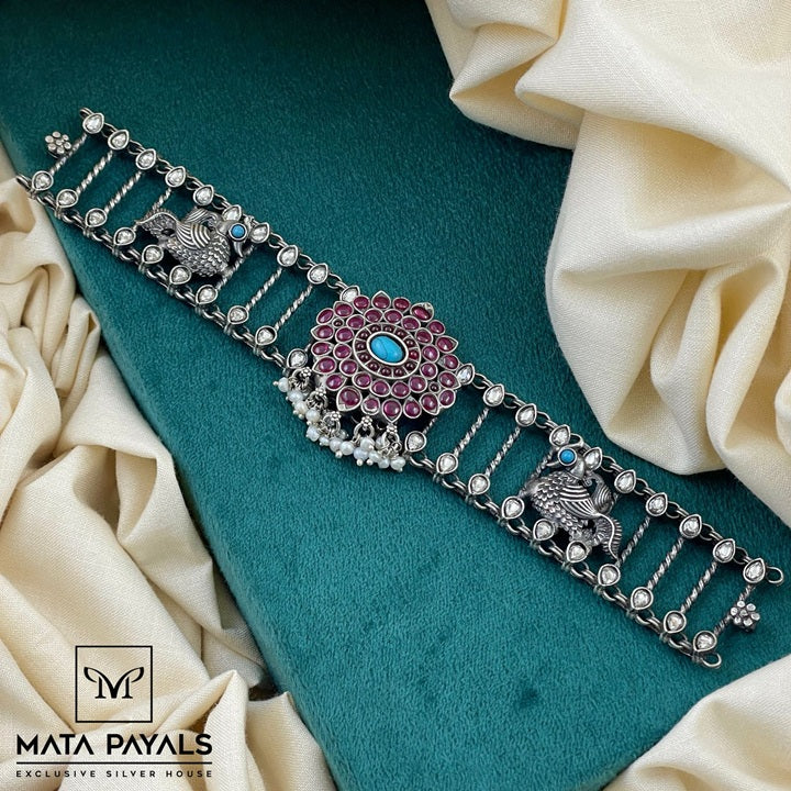 Traditional Kemp Choker