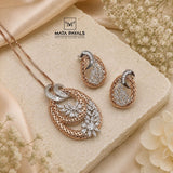 Luxurious Dual Tone Pendant Set