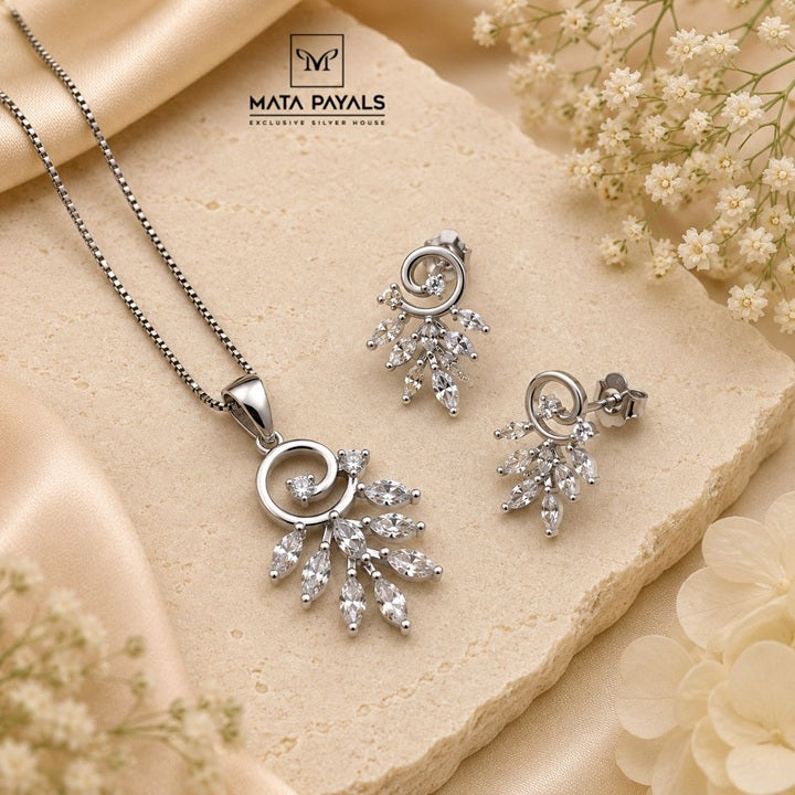 Pretty Zircon Pendant Set