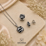 Charming Black Pendant Set