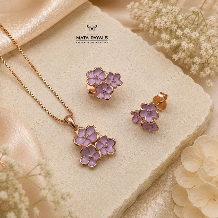 Impressive Enamel Pendant Set