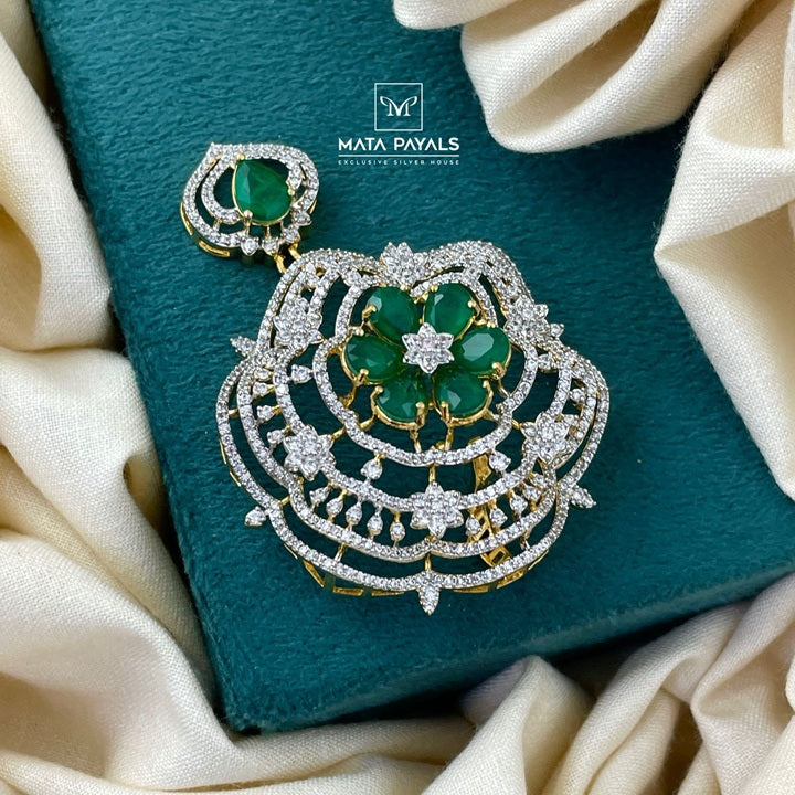 Wonderful Zircon Pendant