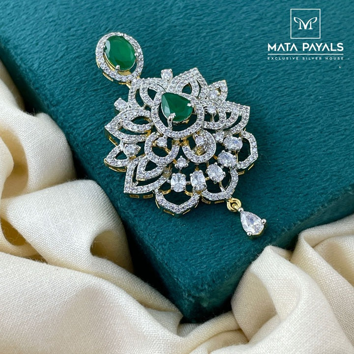 Shiny Zircon Pendant