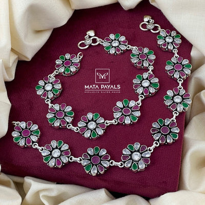 Heavy Floral Cut Stone Anklet