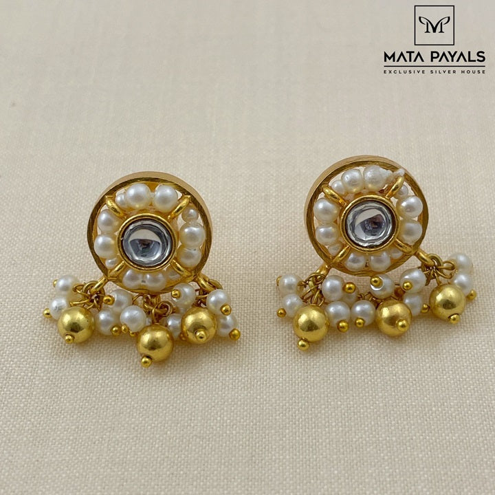 Cute Pearl Stud