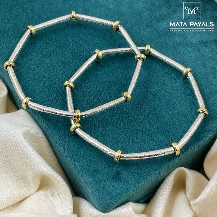 Mesmerizing Dual Tone Bangle