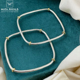Superlative Silver Bangle
