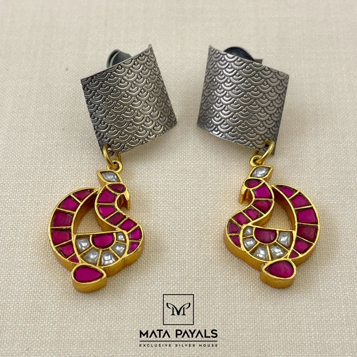 Impressive Dual Tone Hanging