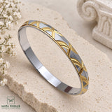 Mesmerizing Dual Tone Kada