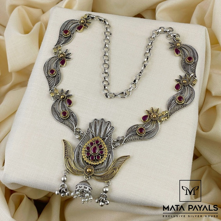 Traditional Kemp Necklace