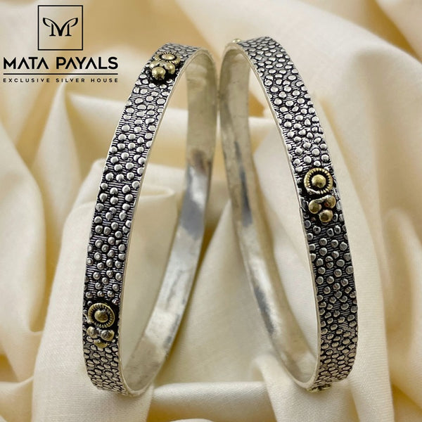 Exclusive Dual Tone Bangle