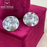 Plain Elegant Stud