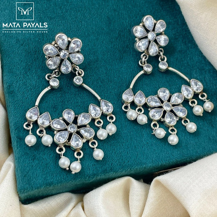 Charming Cut Stone Chandbali