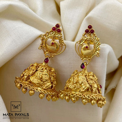 Elegant Mayura Jumka