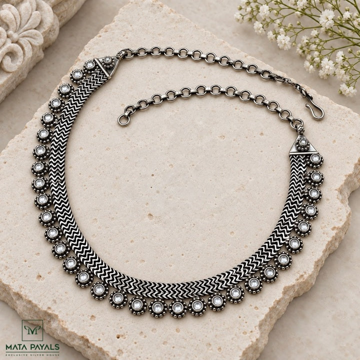 Attractive Kundan Necklace