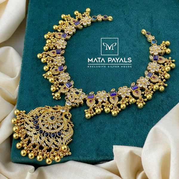 Fascinating Navy blue Necklace