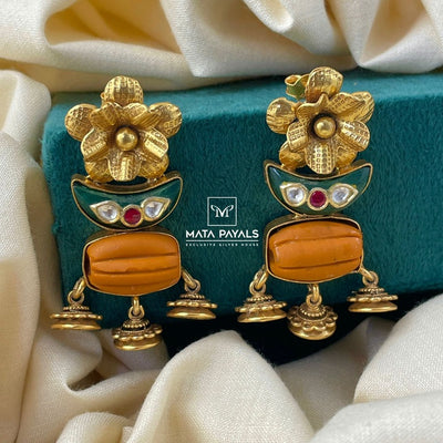 Exceptional Precious Chandbali