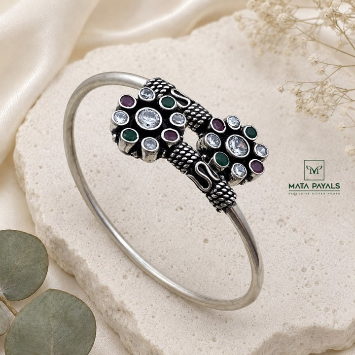 Floral Oxidised Kada
