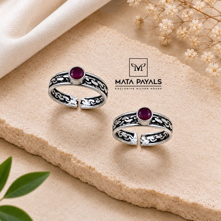 Red Band Toe Ring