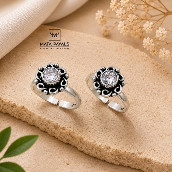 Elegant White Toe Ring