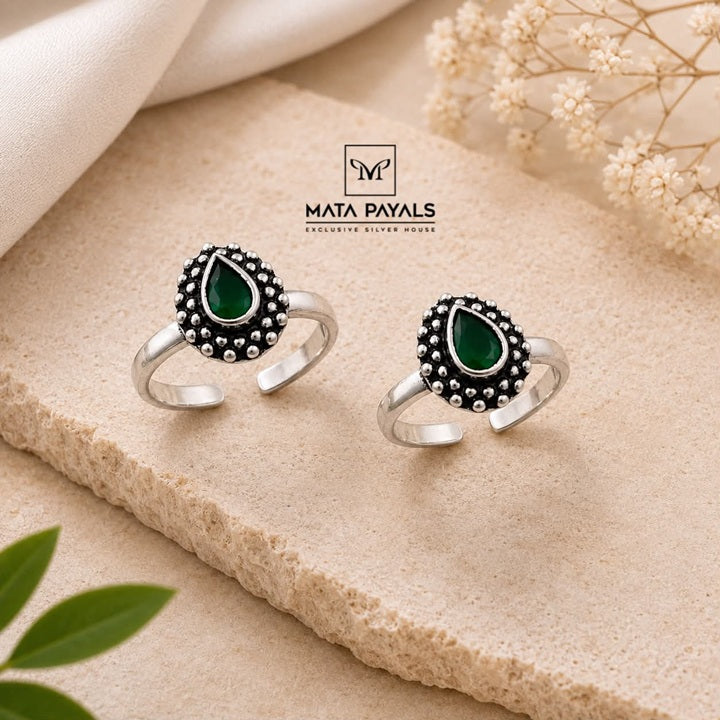 Attractive Green Toe Ring