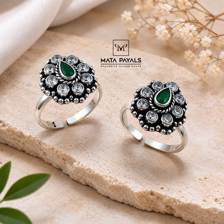 Charming Green Toe Ring