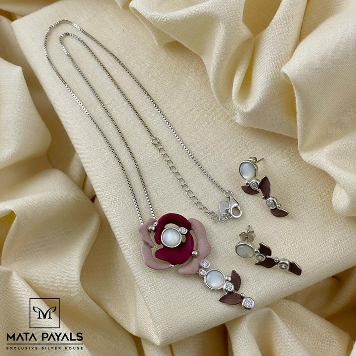 Classic Silver Pendant Set