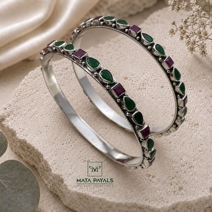 Red & Green Bangle