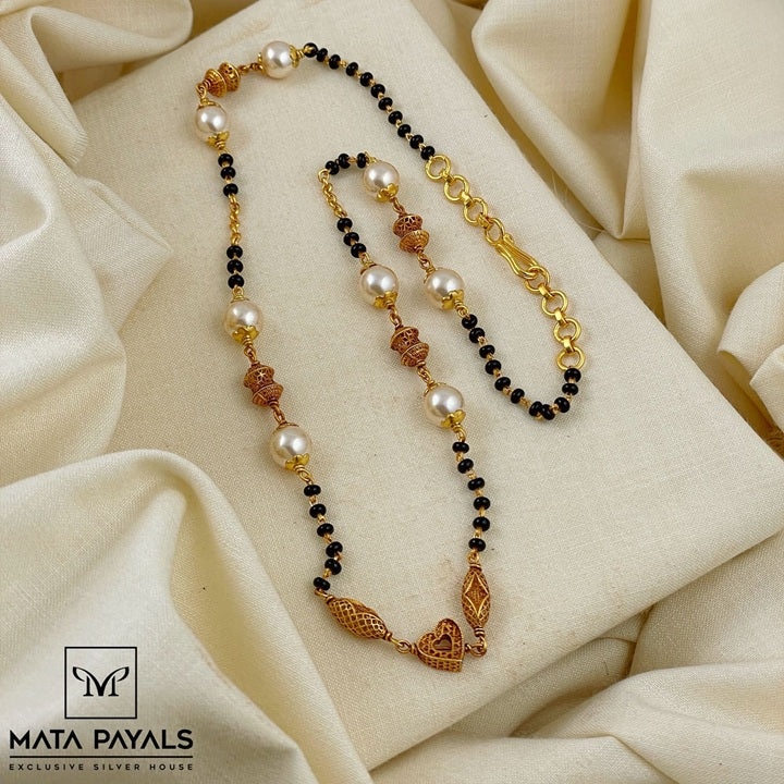 Elegant Gold Polish Chain