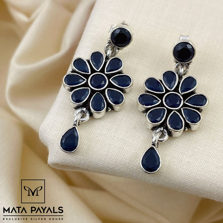 Beautifull Navy Blue Hanging