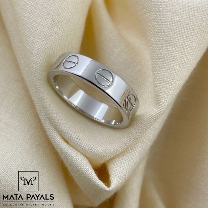 Dazzling Rhodium Finger Ring