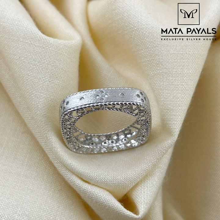 Elegant Rhodium Finger Ring