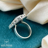 Exclusive Victoria Finger Ring